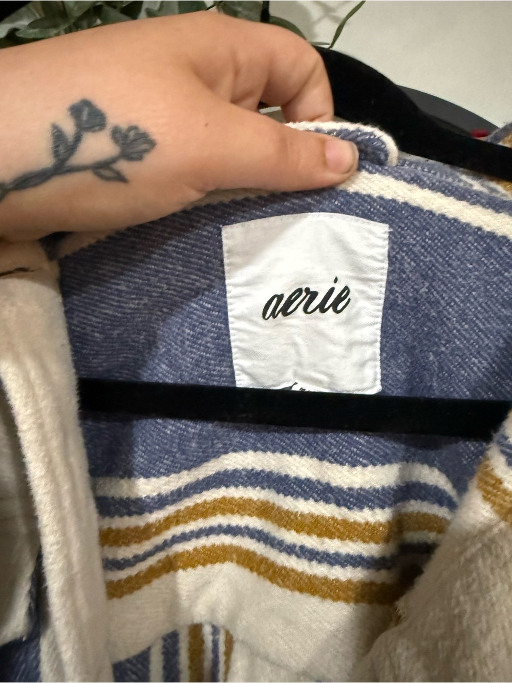 Aerie Oversized Striped Shirt Jacket | Blue & Cream | Size Medium | Shacket - Picture 4 of 12